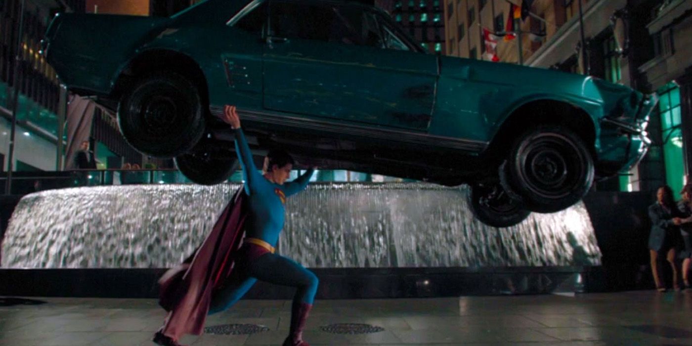 Brandon Routh as Superman catching a car in Superman Returns