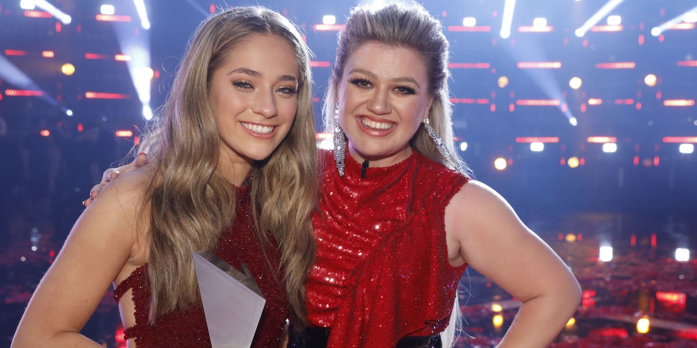 The winner of The Voice, Brynn Cartelli, with her coach, Kelly Clarkson.