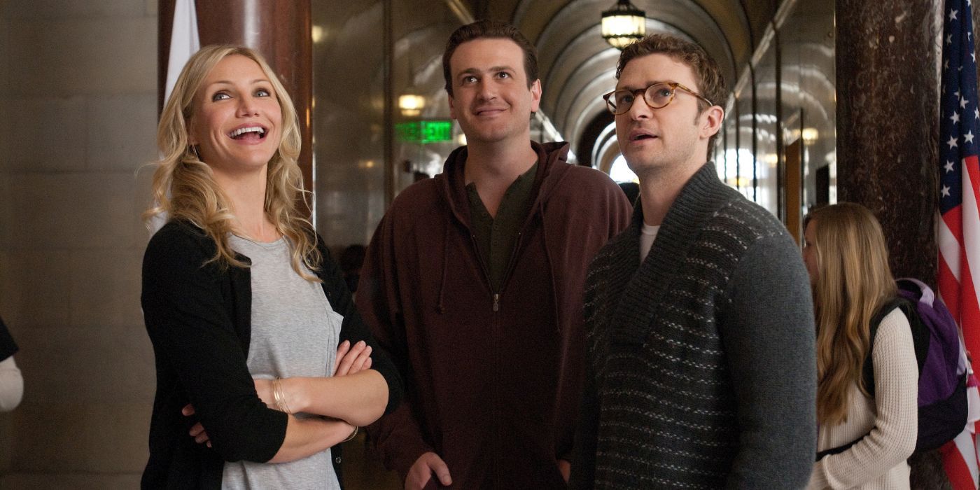 Cameron Diaz, Jason Segel, and Justin Timberlake smiling at something off-screen in Bad Teacher.
