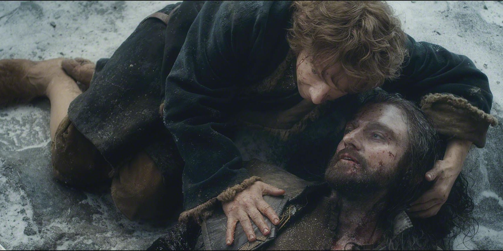 Bilbo holding a dying Thorin in 'The Hobbit: The Battle of the Five Armies'