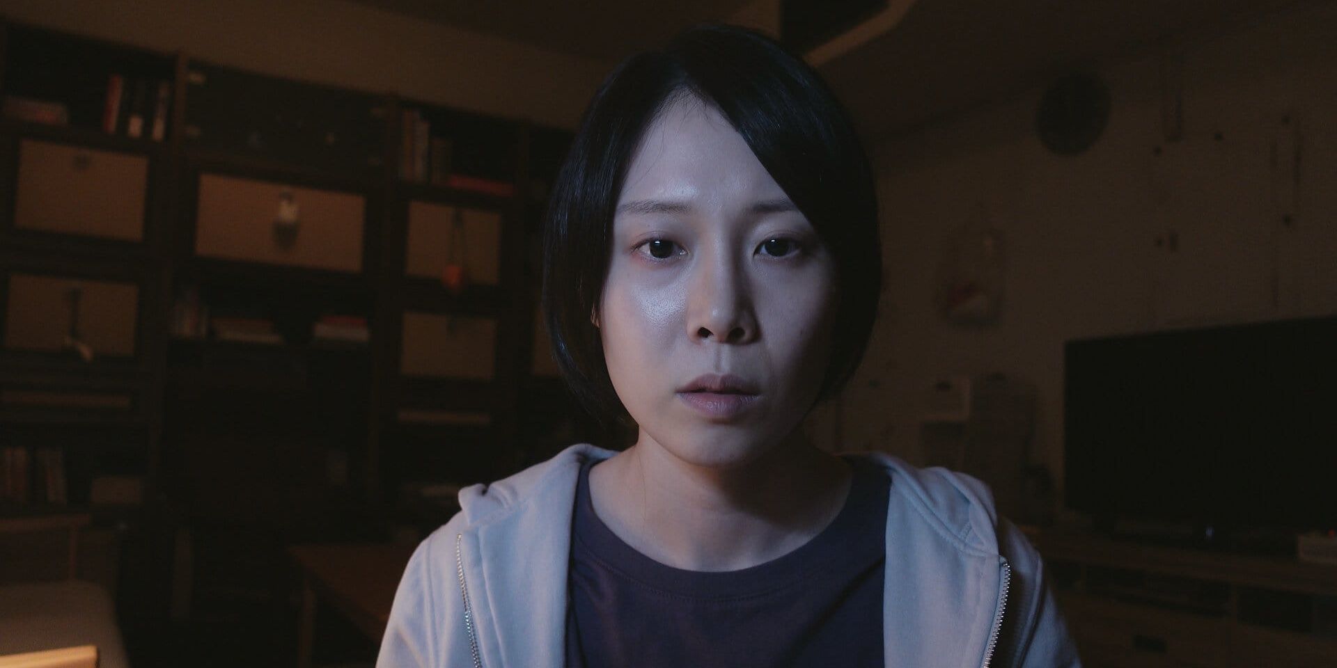 Hsuan-yen Tsai as Li Ruo-nan looking at the camera in Incantation