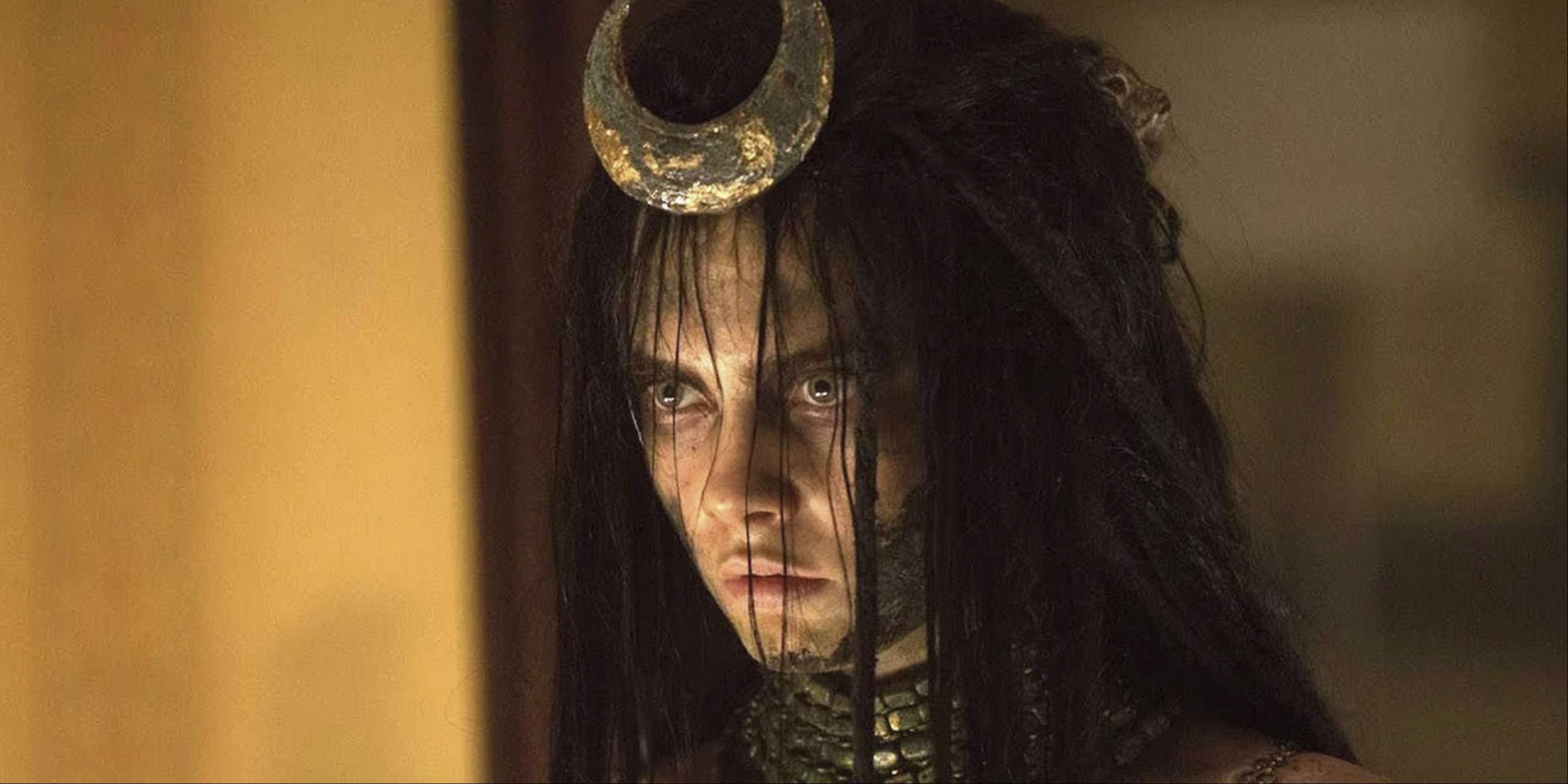 Cara Delevingne as Enchantress staring off camera in Suicide Squad (2016)