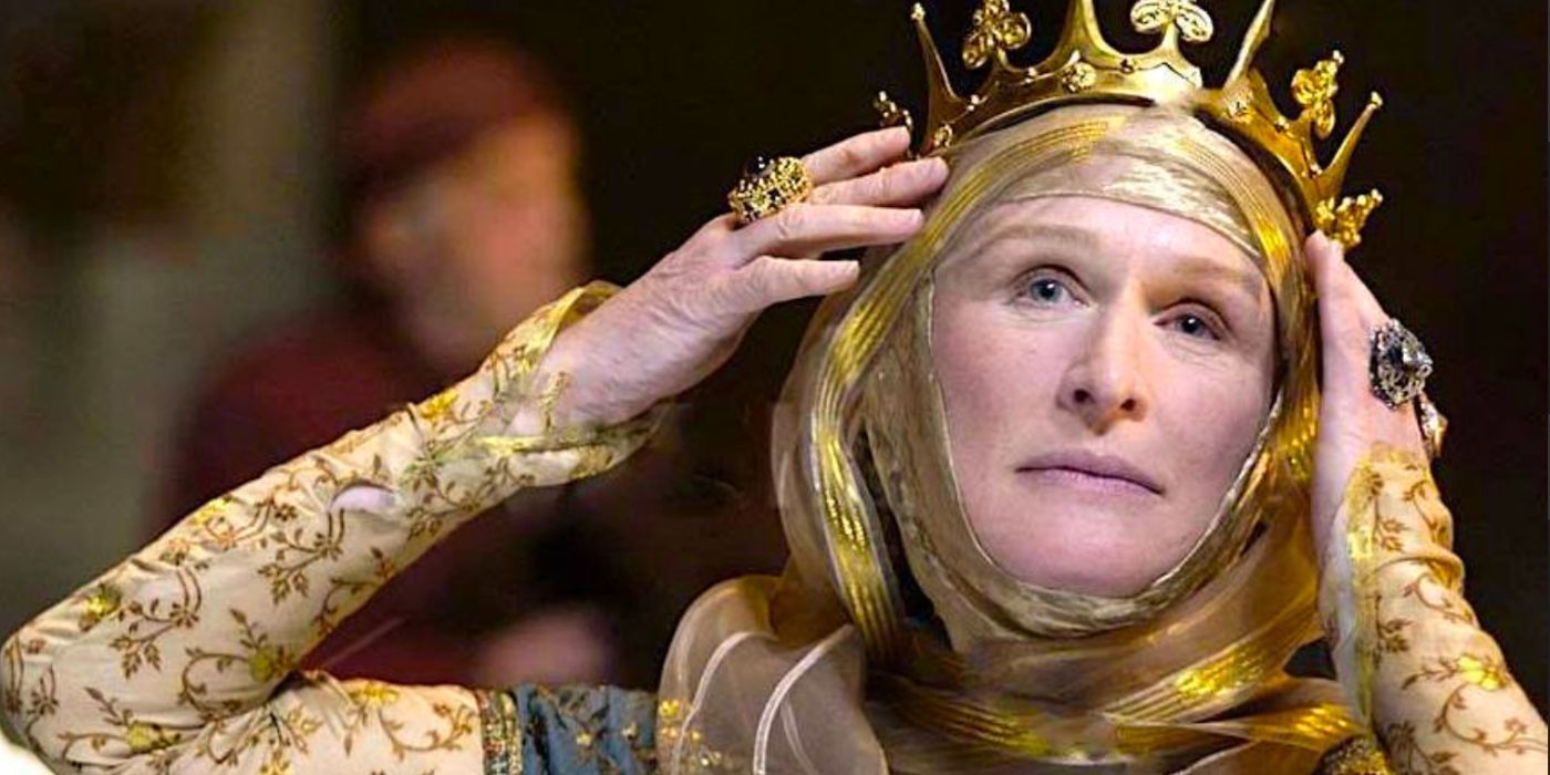 Glenn Close adjusts her crown in The Lion in Winter