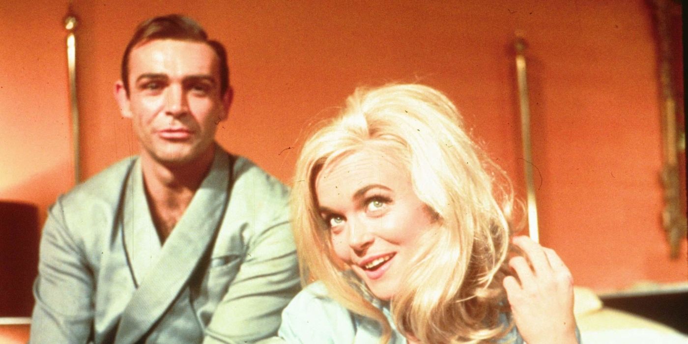 Sean Connery y Shirley Eaton en el set de 