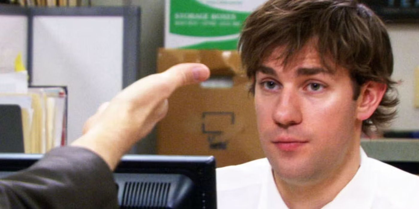 John Krasinski as Jim Halpert in The Office doing an experiment on Dwight