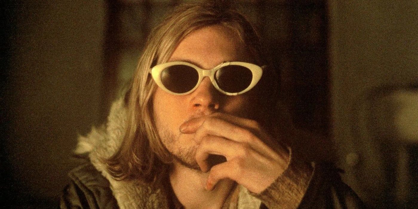 Blake (Michael Pitt) wearing sunglasses in 'Last Days'