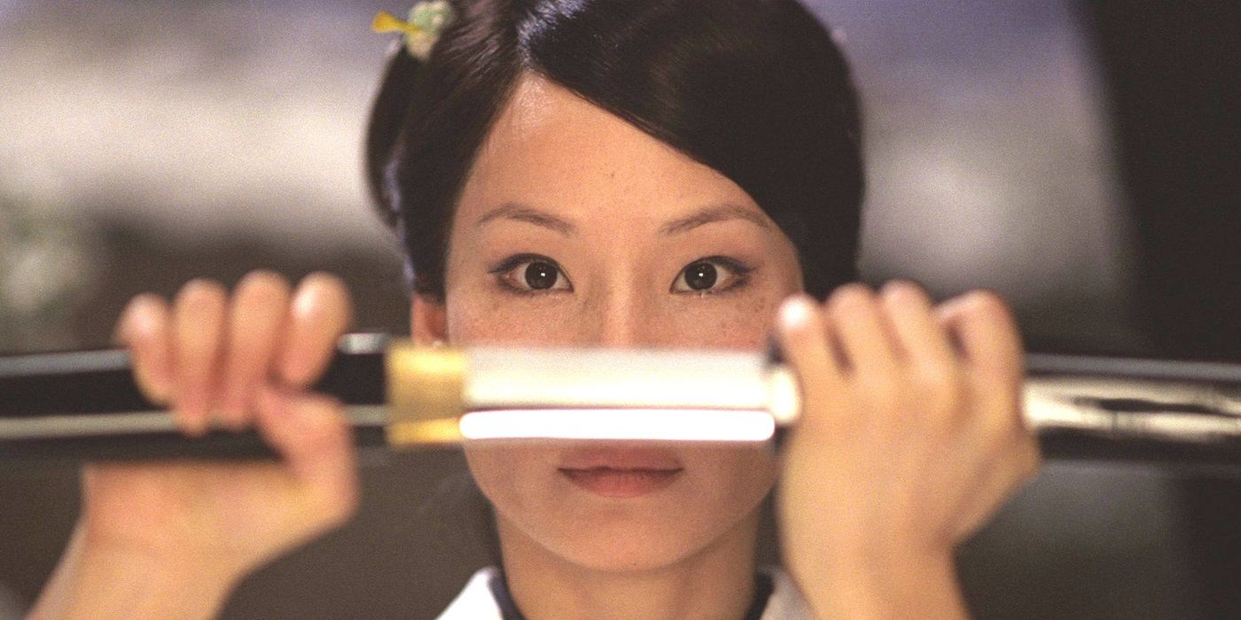 Lucy Liu as Cottonmouth unsheathing a sword in Kill Bill Vol. 1