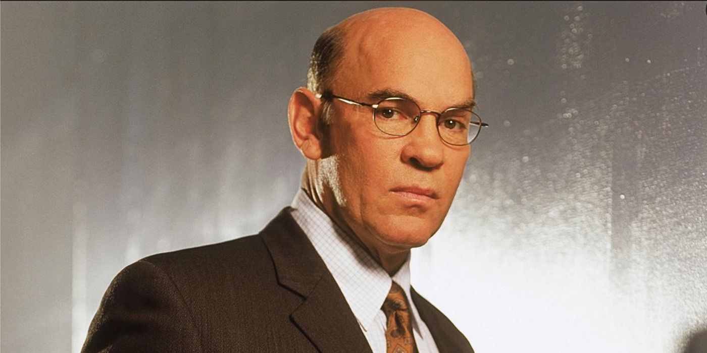 Mitch Pileggi as Skinner in suit looking at camera in The X-Files