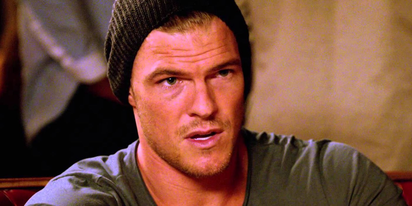 Alan Ritchson in New Girl