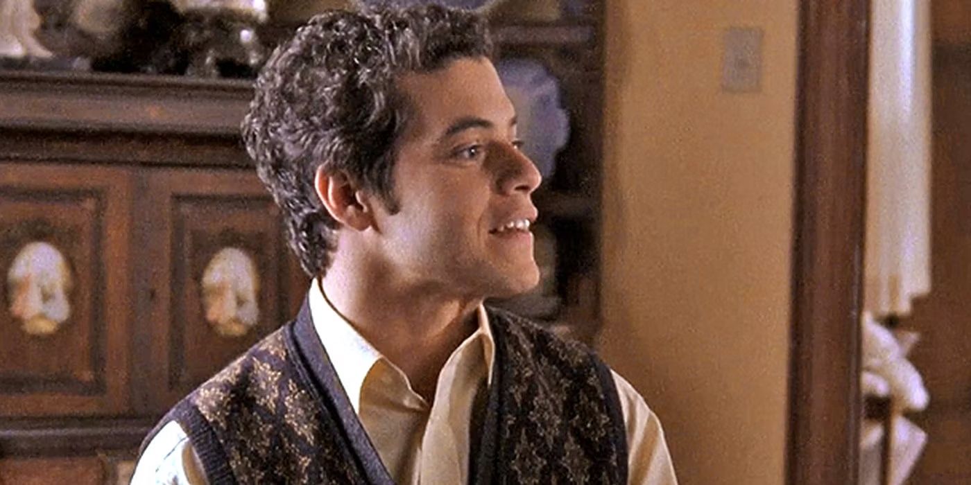 Rami Malek as Andy, smiling and talking on Gilmore Girls
