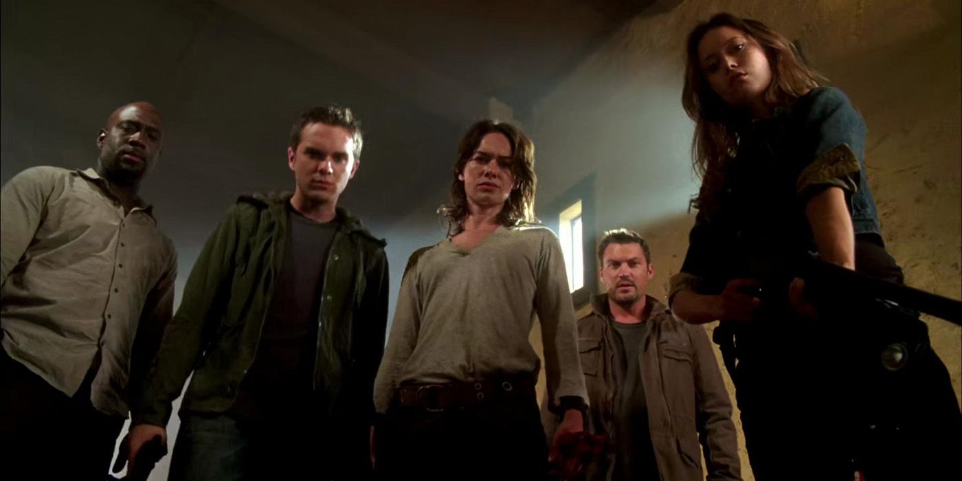 James Ellison (Richard T. Jones), John Connor (Thomas Dekker), Sarah Connor (Lena Headey), Derek Reese (Brian Austin Green), and Cameron (Summer Glau) kill Cromartie in the 'Terminator: The Sarah Connor Chronicles' episode "Mr. Ferguson is Ill Today."