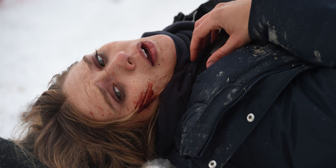 Elizabeth Olsen bloody in the snow as Jane Banner in Wind River
