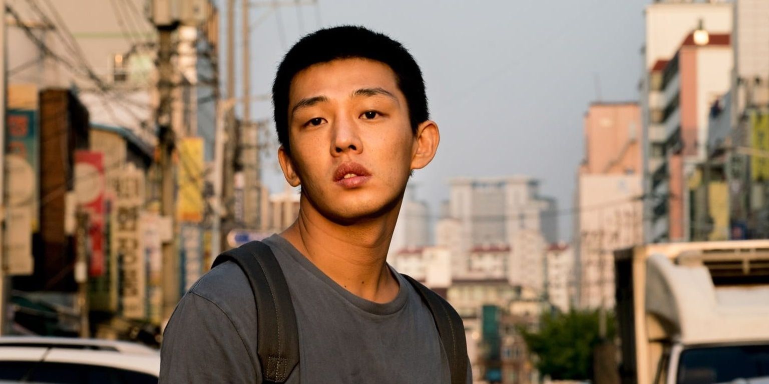 Yoo Ah-In as Lee Jong-su in Burning