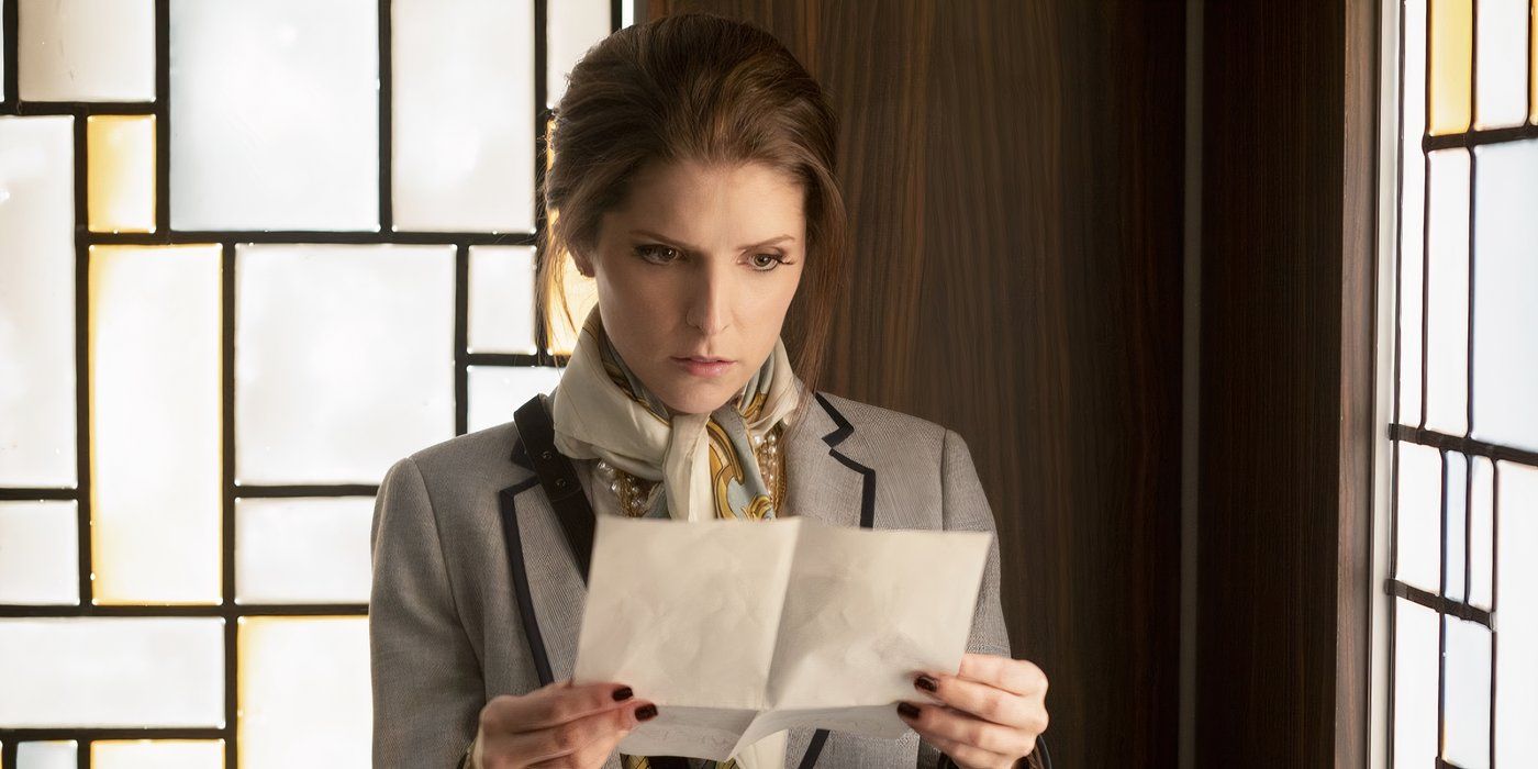 Anna Kendrick as Stephanie uncovering secrets in A Simple Favor