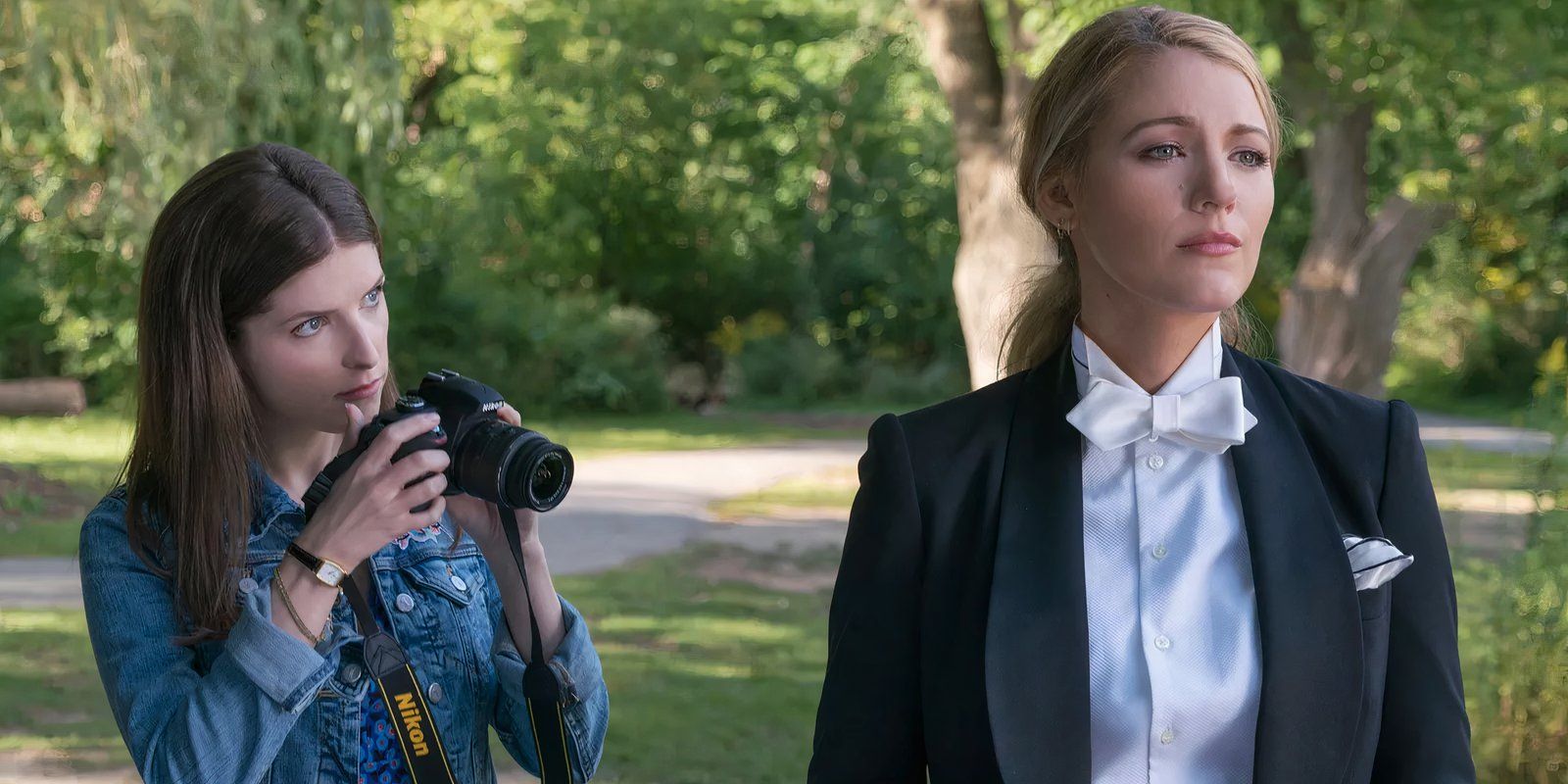 Stephanie takes Emily's picture in A Simple Favor.