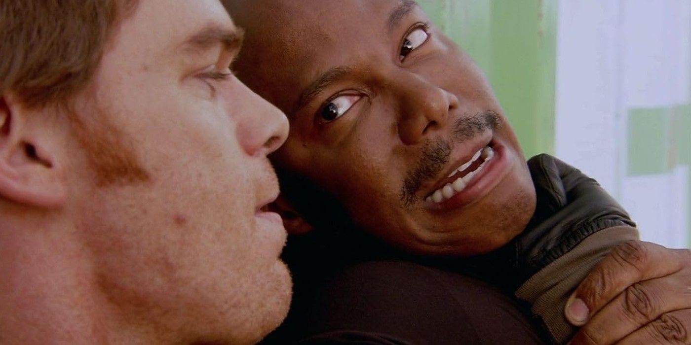 extreme close-up of Doakes and Dexter fighting