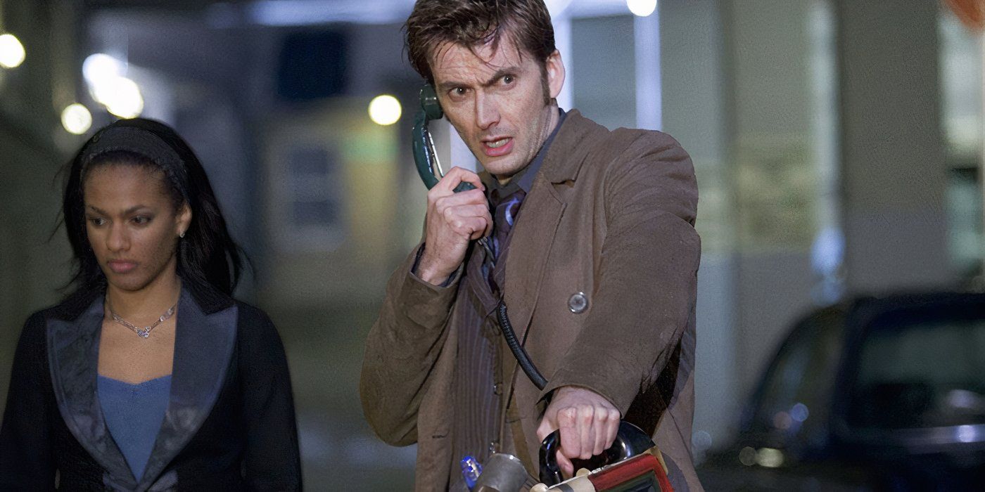 10th Doctor with a phone machine next to Martha Jones in 'Doctor Who'