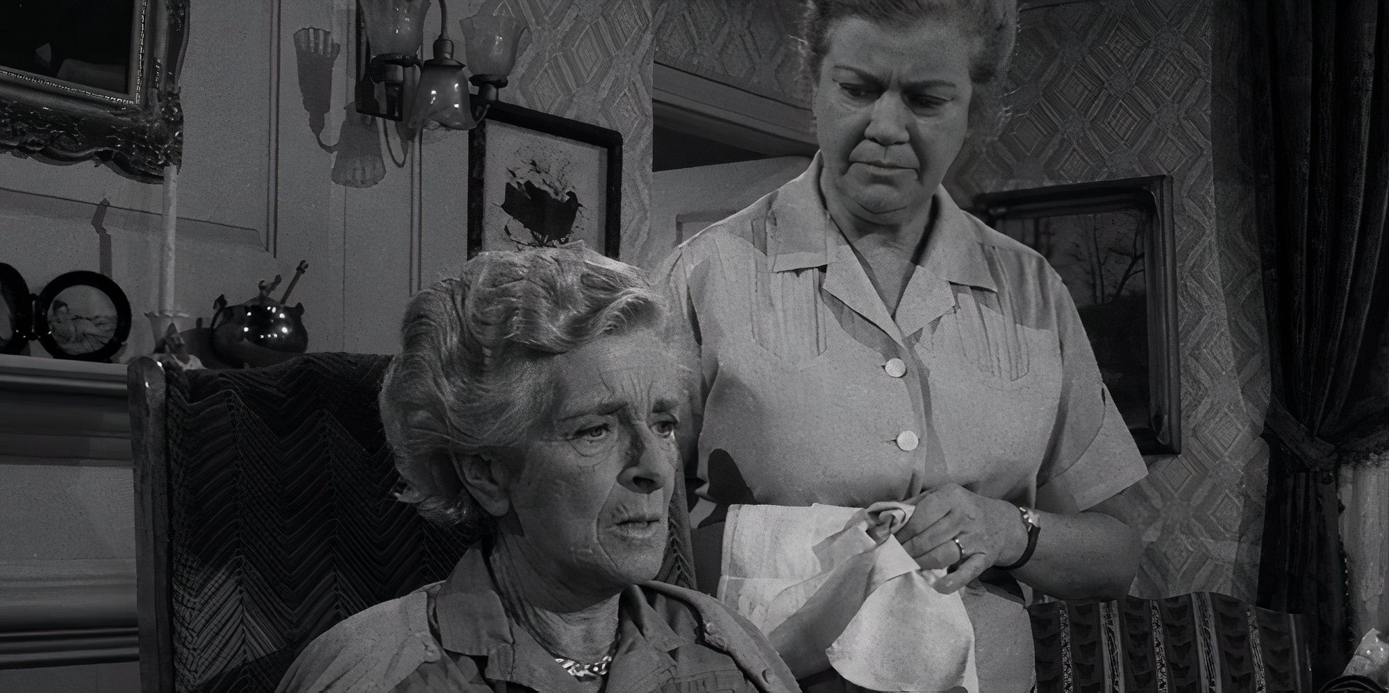 Gladys Cooper sitting in a chair while Nora Marlowe stands behind her in The Twilight Zone Night Call