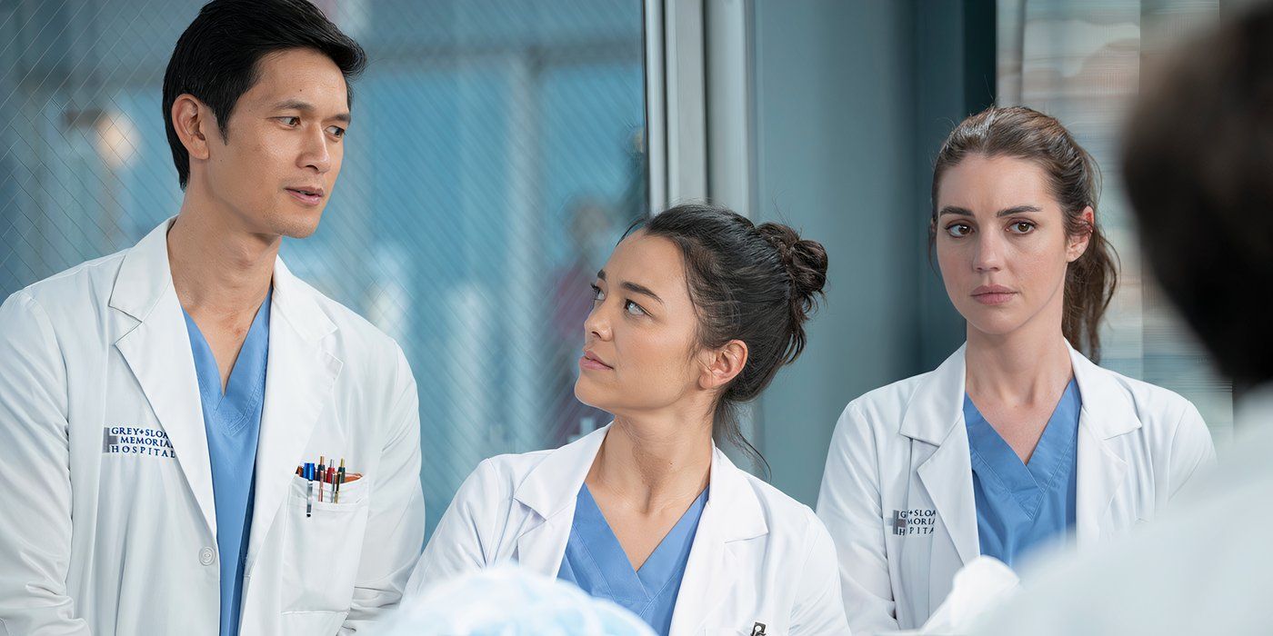 HARRY SHUM JR., MIDORI FRANCIS, ADELAIDE KANE standing together in scrubs in Greys Anatomy Season 20