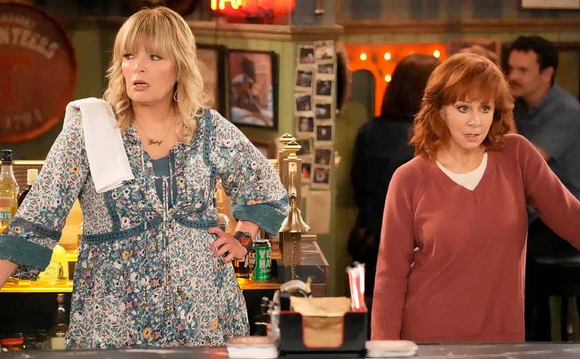 Reba McEntire Tapped to Lead 'The All-Girl Filling Station's Last Reunion' Adaptation