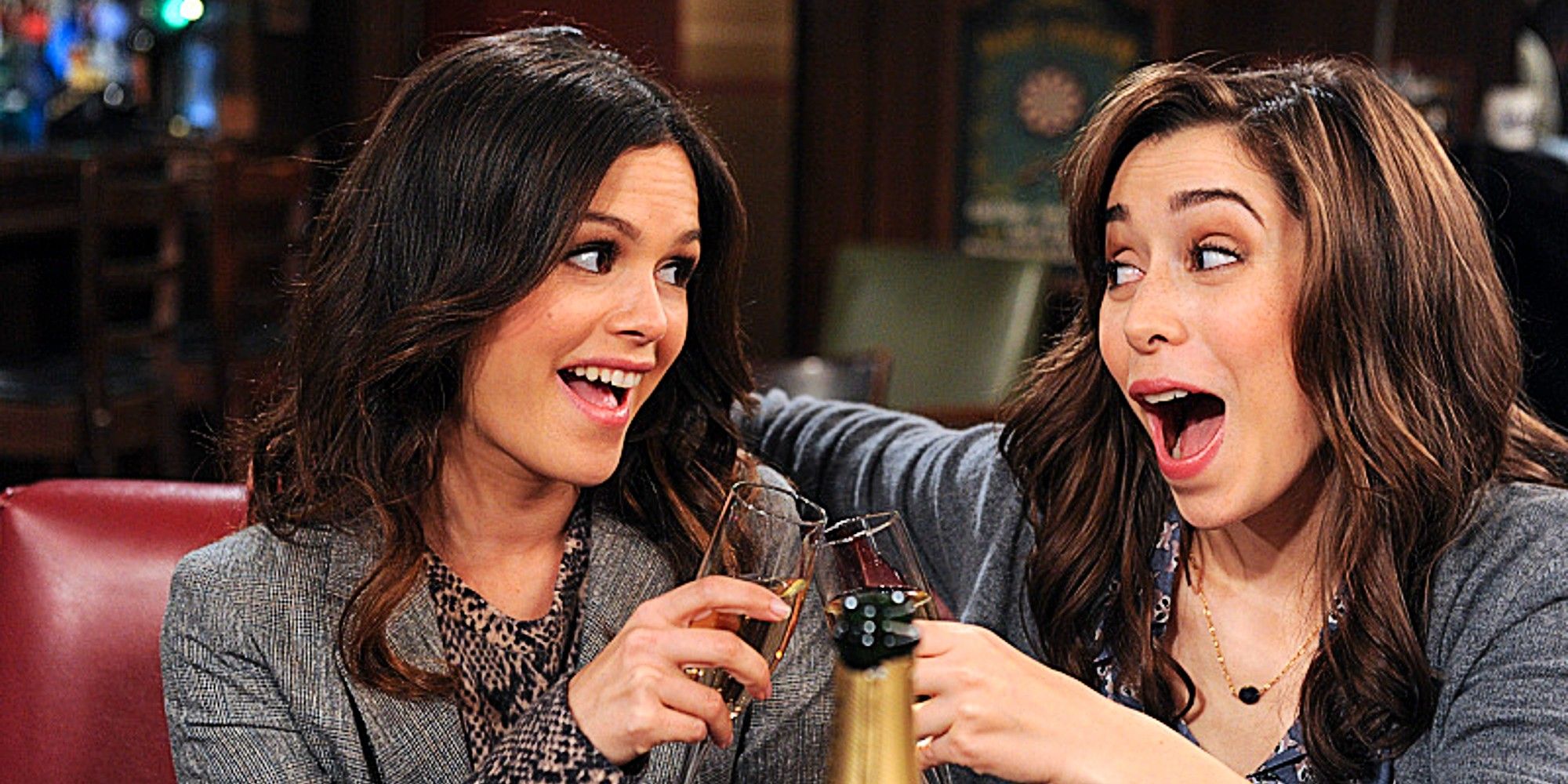Tracy McConnell and Cindy in How I Met Your Mother HIMYM