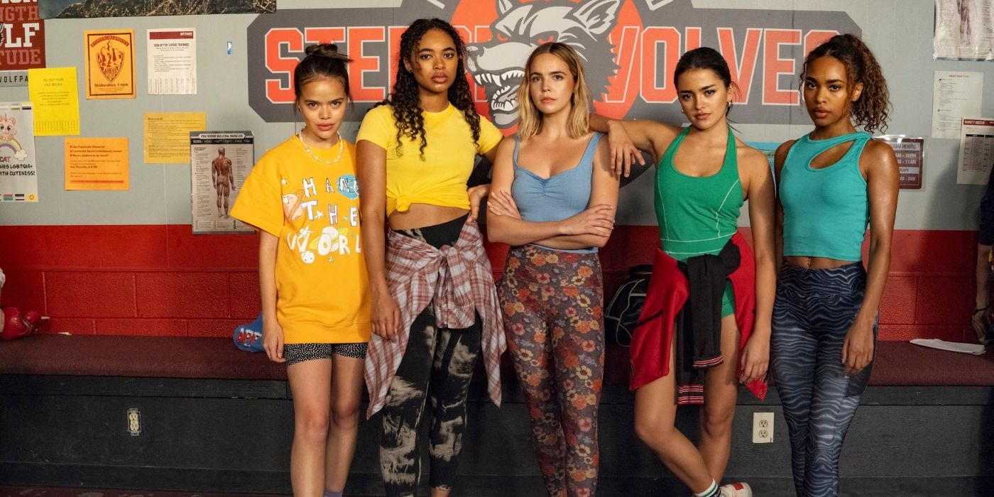 Malia Pyles, Chandler Kinney, Bailee Madison, Maia Reficco and Zaria standing in a gym in Pretty Little Liars: Summer School