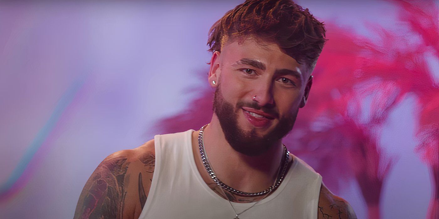 Sam Taylor habla a la cámara en la temporada 11 de Love Island UK