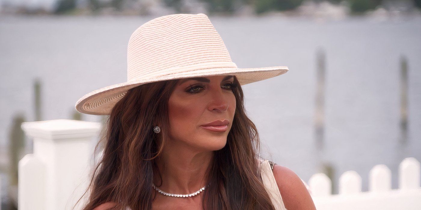 Teresa Giudice at the shore wearing a beach hat on 'Real Housewives of New Jersey'