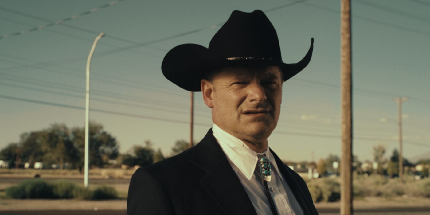 Steve Zahn as Skip wearing a cowboy hat standing outside in 'LaRoy, Texas'