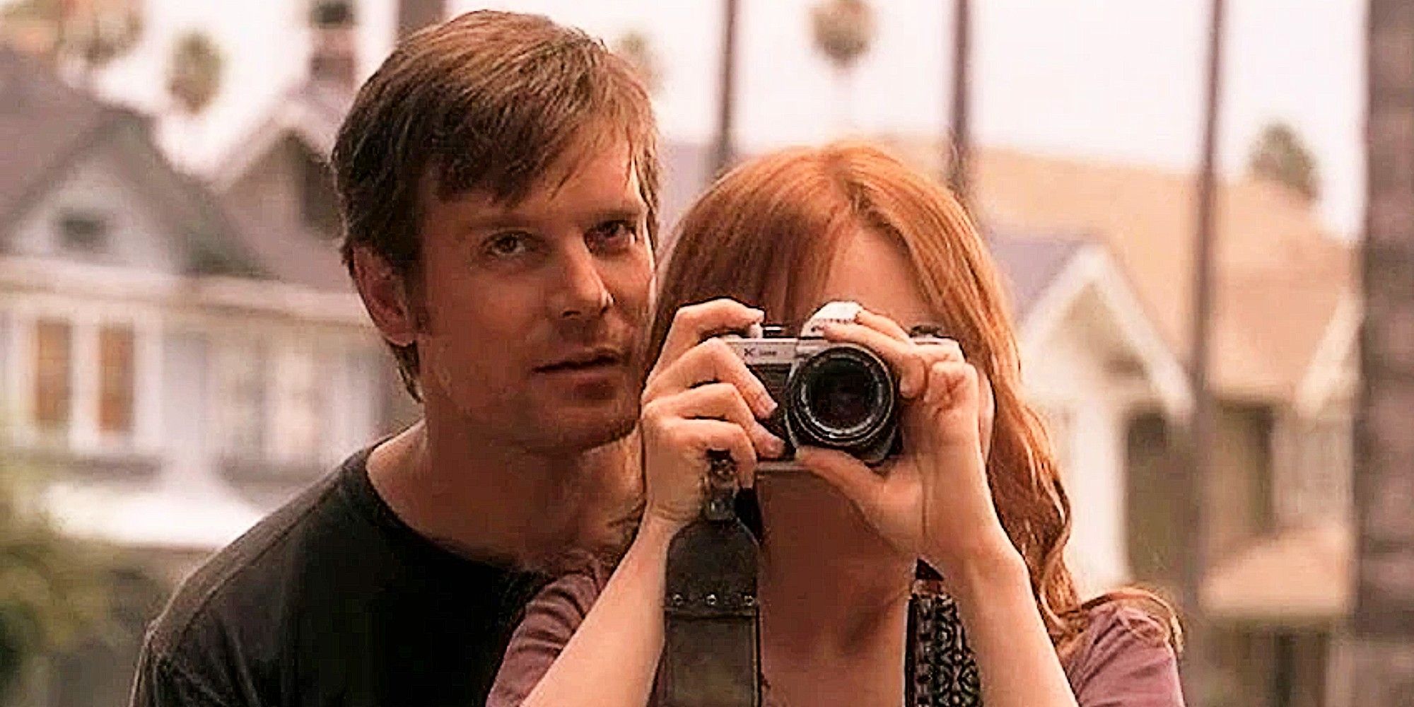 Claire Fisher and Nate Fisher in Six Feet Under "Everyone's Waiting"