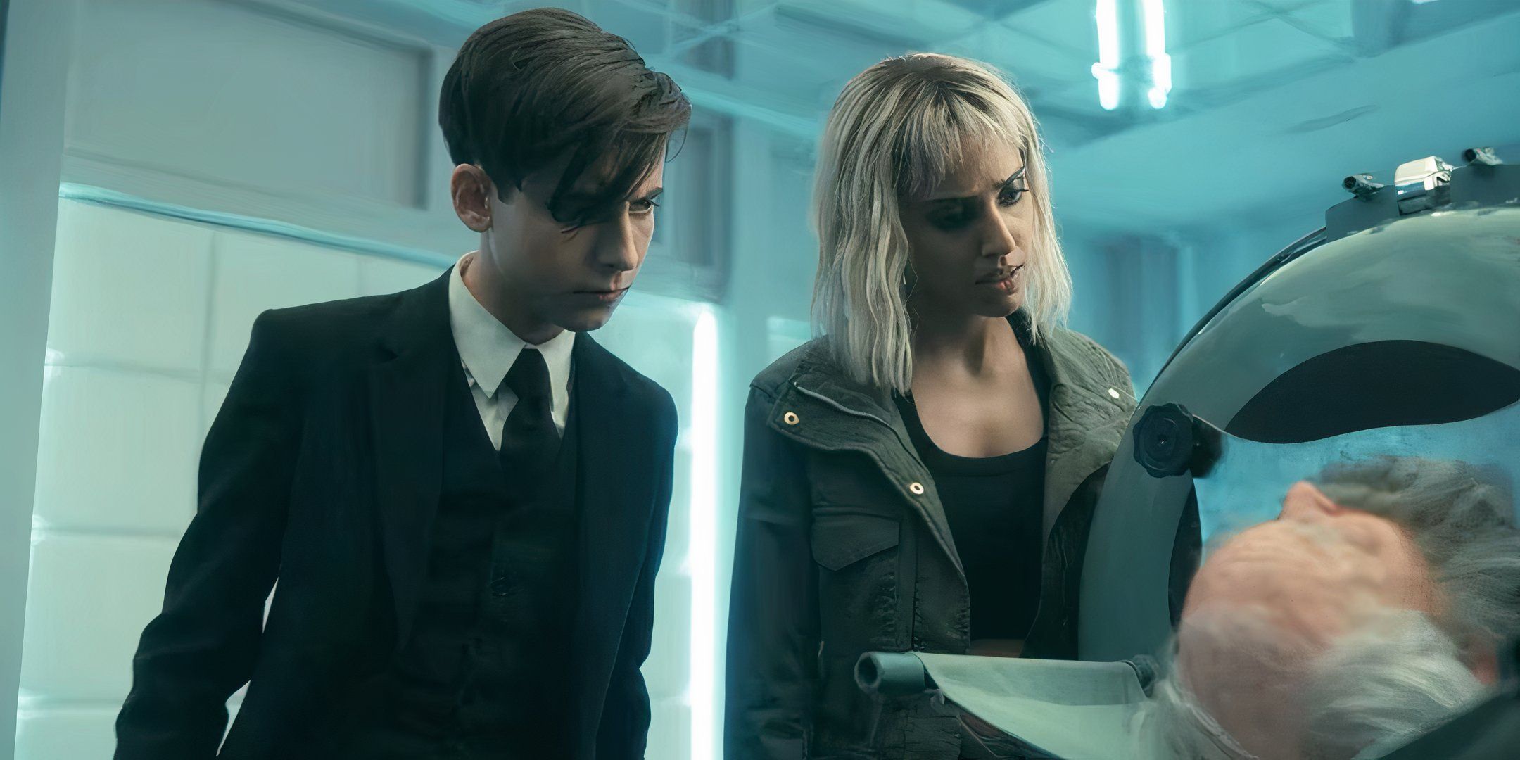 Five (Aiden Gallagher) and Lila (Ritu Arya) visit Five's future self in Season 3, Episode 4 of The Umbrella Academy