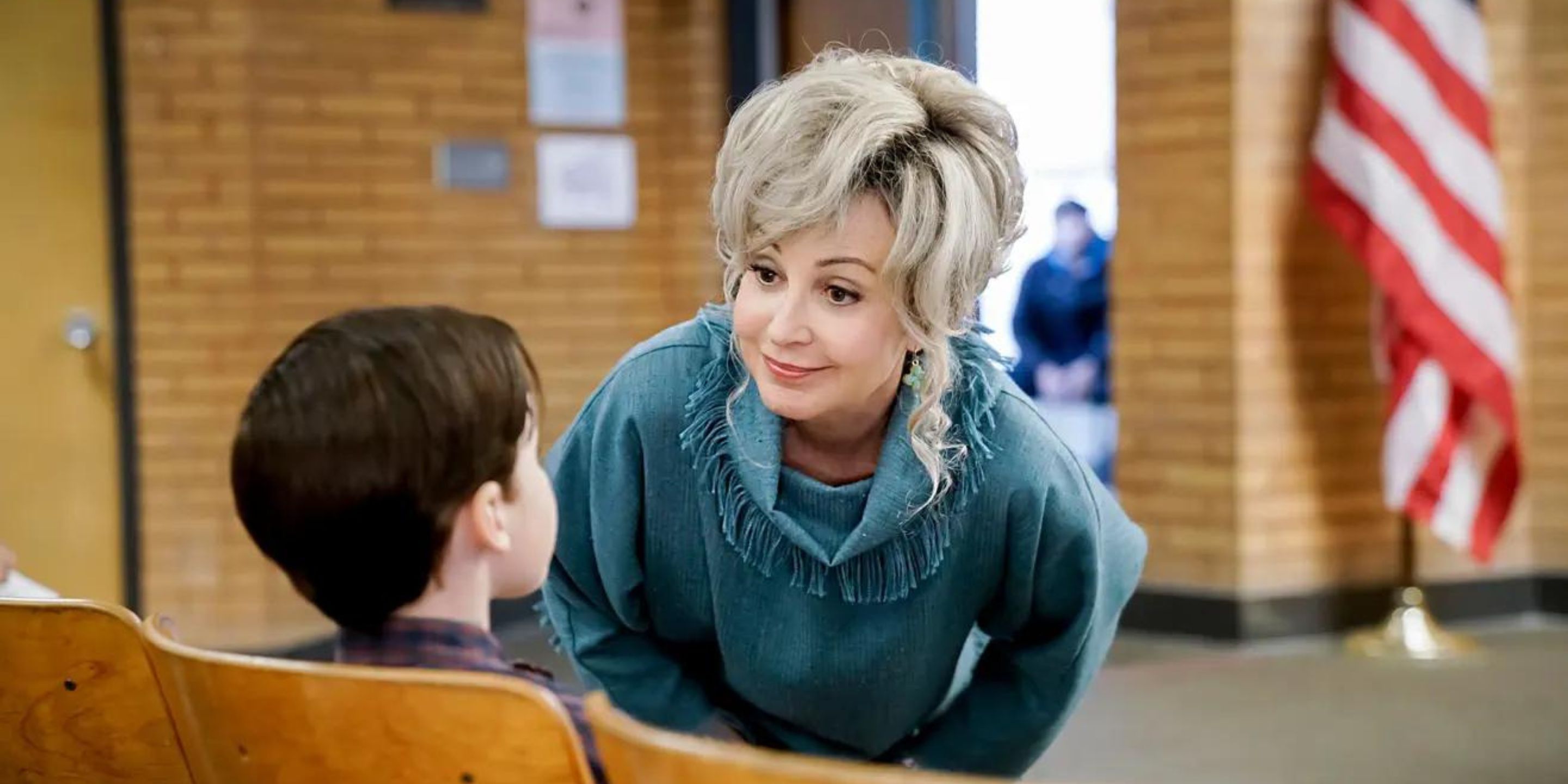 Connie "Meemaw" Tucker, played by Annie Potts, talks to Sheldon Cooper in Young Sheldon