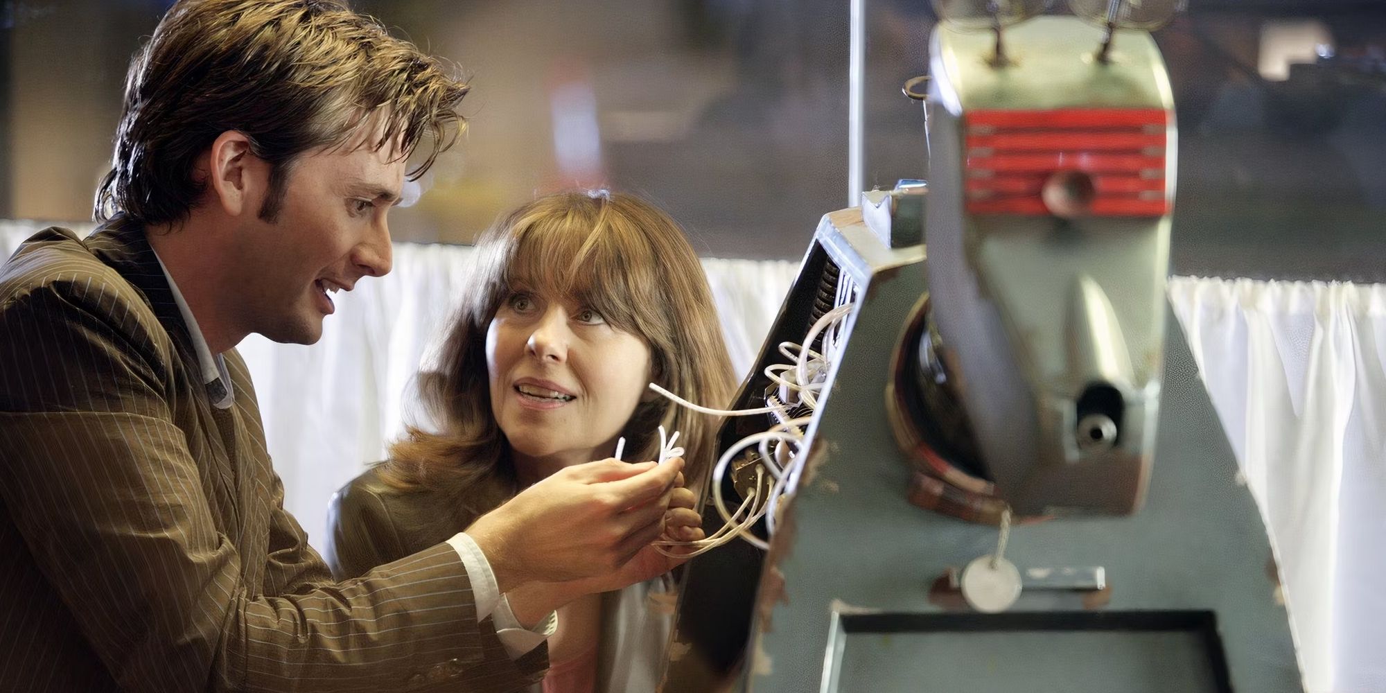 10th Doctor and Sarah Jane with K9 in 'School Reunion' from 'Doctor Who' 