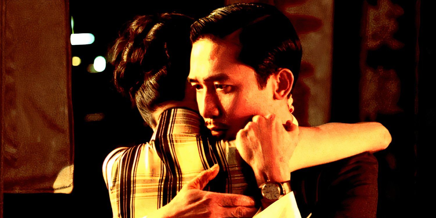 Tony Leung holds Carina Lau in Wong Kar-wai&rsquo;s &lsquo;2046&rsquo;