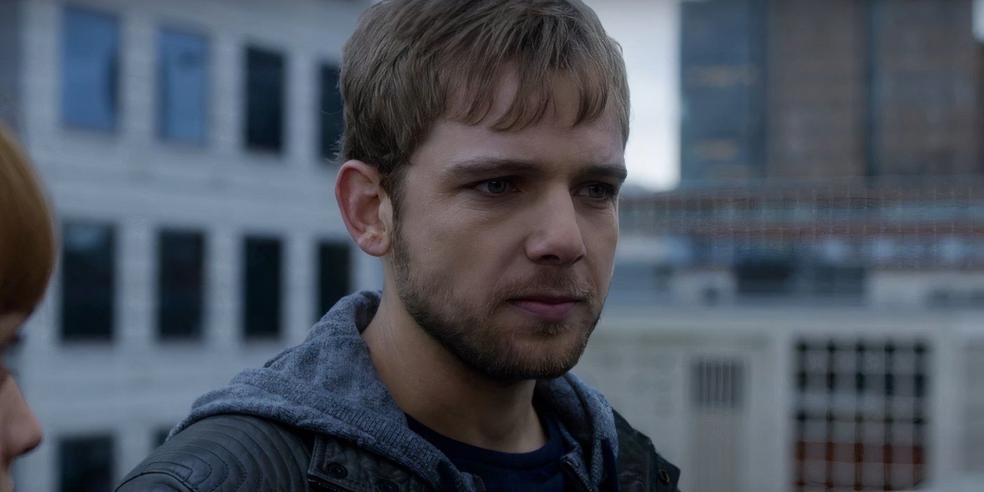 Dylan, played by Max Thieriot, contemplates a decision in Bates Motel