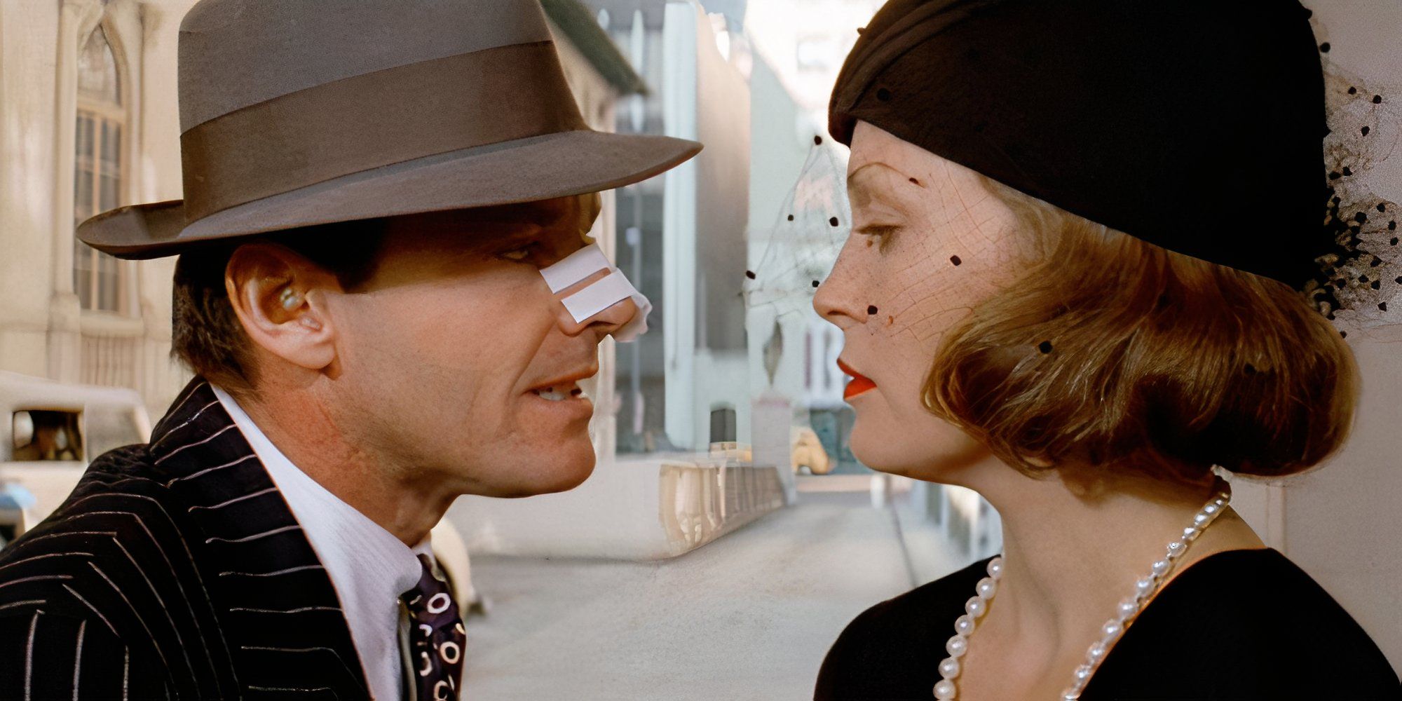 Jake Gittes (Jack Nicholson) confronts Evelyn Mulwray (Faye Dunaway) in 'Chinatown.'