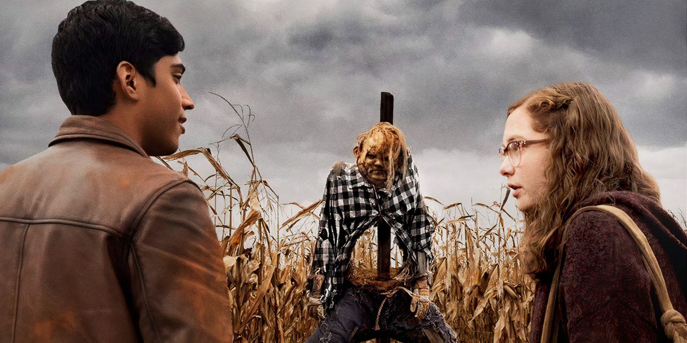 Ramon and Stella stand in front of the Harold the Scarecrow in 'Scary Stories to Tell in the Dark'