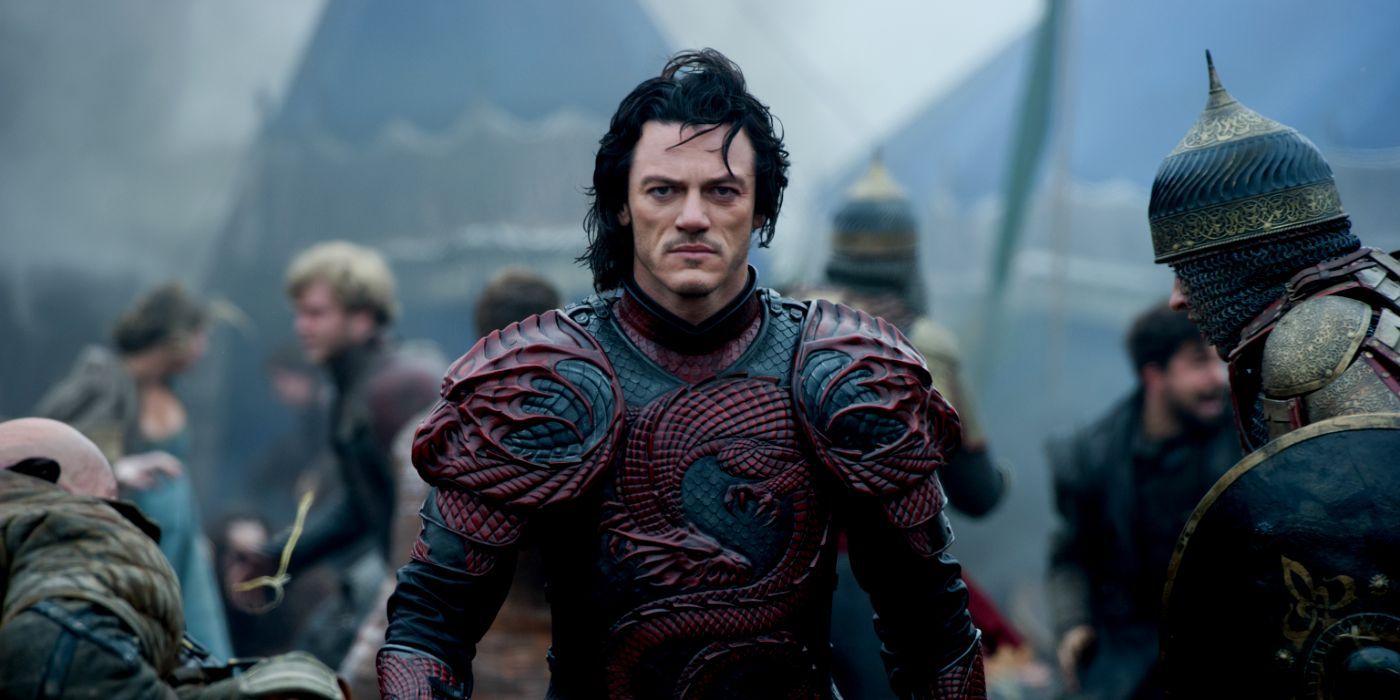 Vlad Dracula walking down a battlefield in Dracula Untold