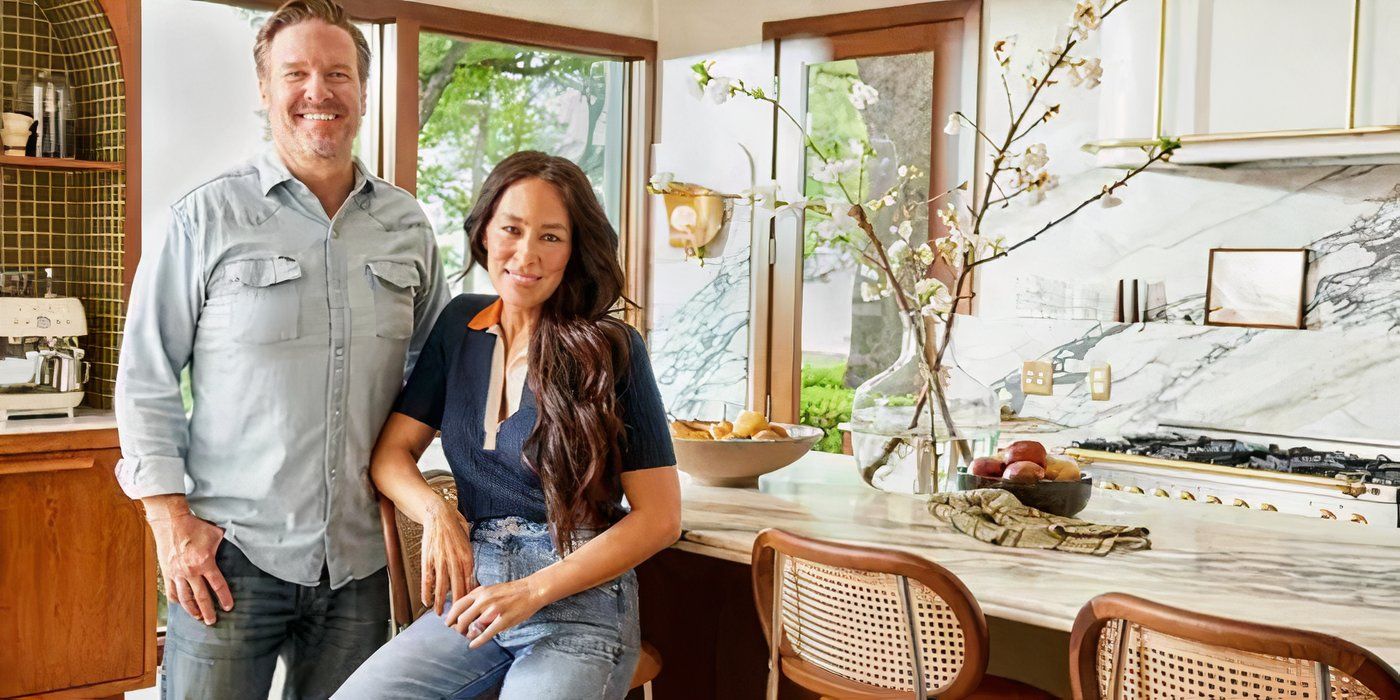 Chip and Joanna Gaines in the kitchen on 'Fixer Upper: The Lakehouse.'