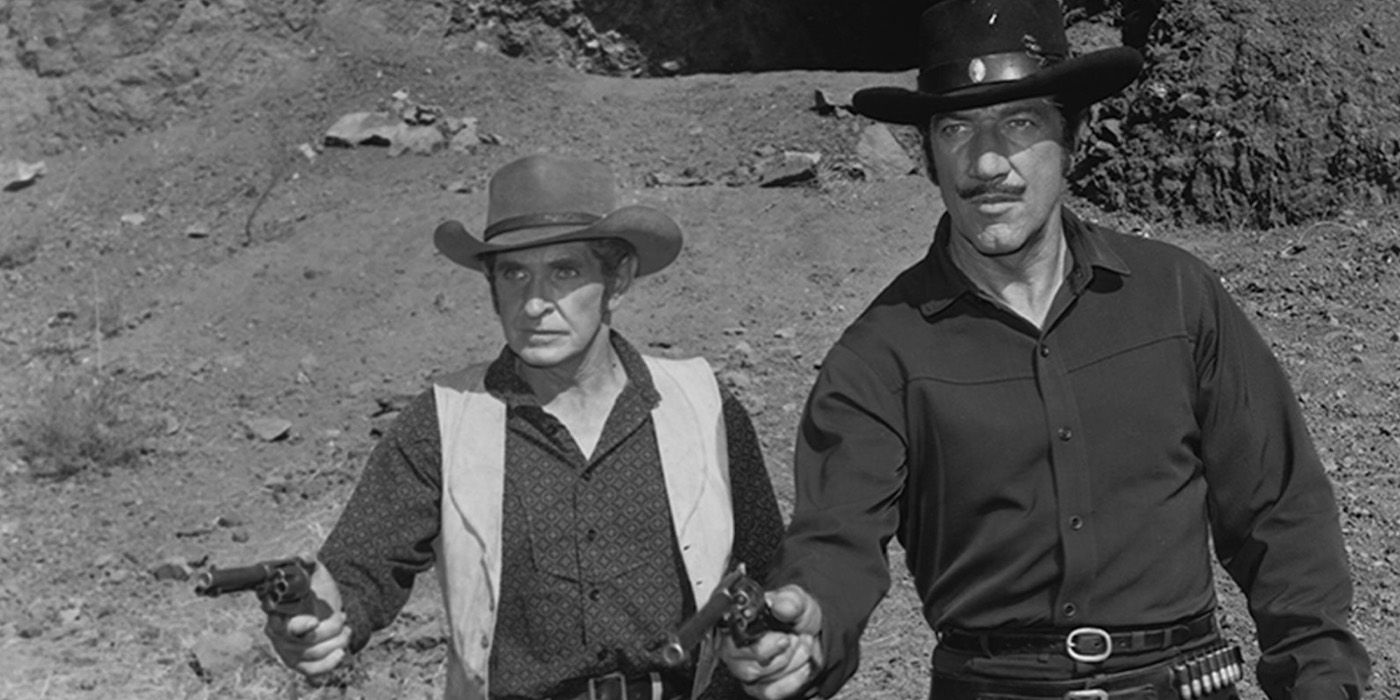Paladí (Richard Boone) and his companion draw their weapons in 'Have Gun - Will Travel'.