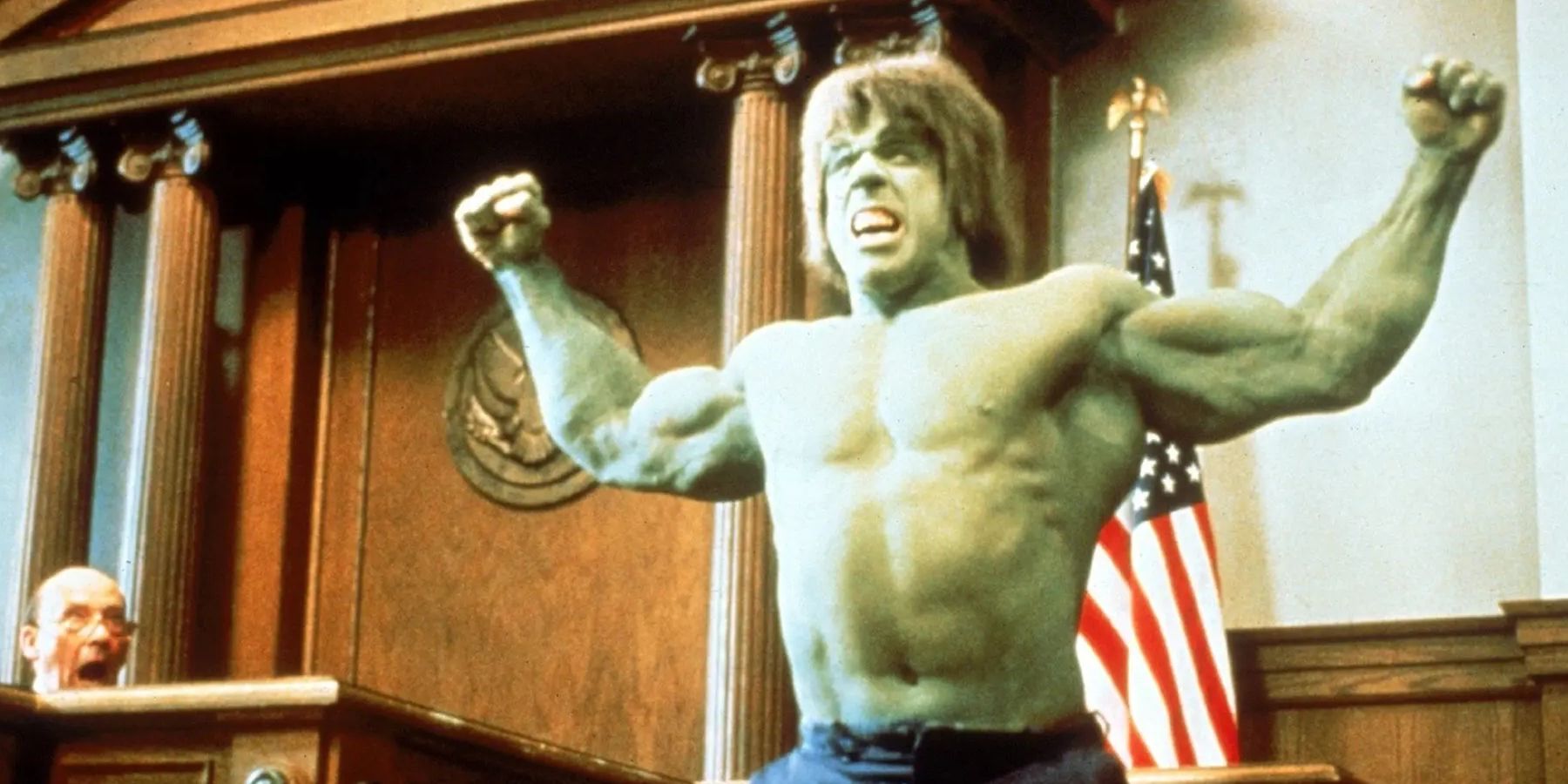 Hulk flexing in a courtroom in 'The Trial of the Incredible Hulk'