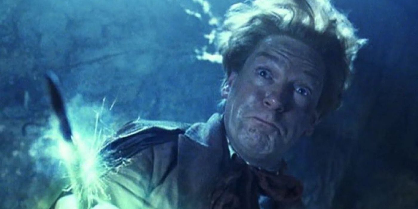 Kenneth Branagh as Lockhart accidentally obliviating himself in 'Harry Potter and the Chamber of Secrets'