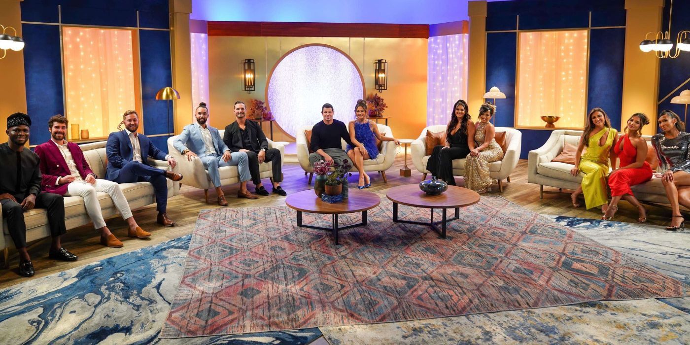 Love Is Blind Season 5 couples and cast members with host Nick and Vanessa Lachey.