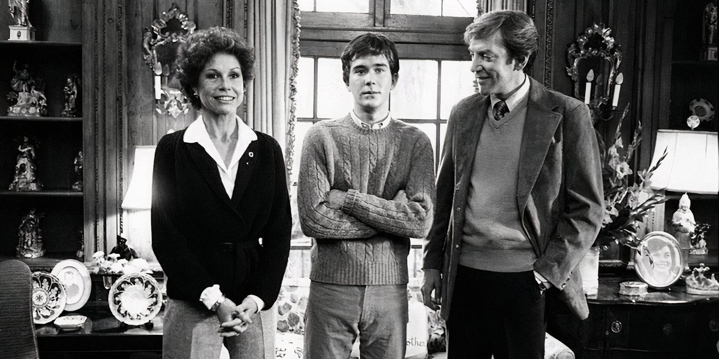 Mary Tyler Moore, Timothy Hutton, and Donald Sutherland in Ordinary People