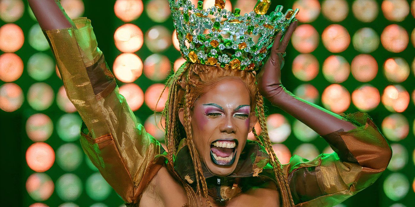 Organzza wins the first season of 'Drag Race Brasil.'