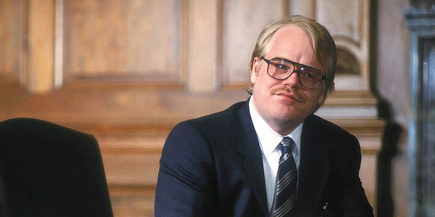 Philip Seymour Hoffman looking at someone off screen in Owning Mahowny