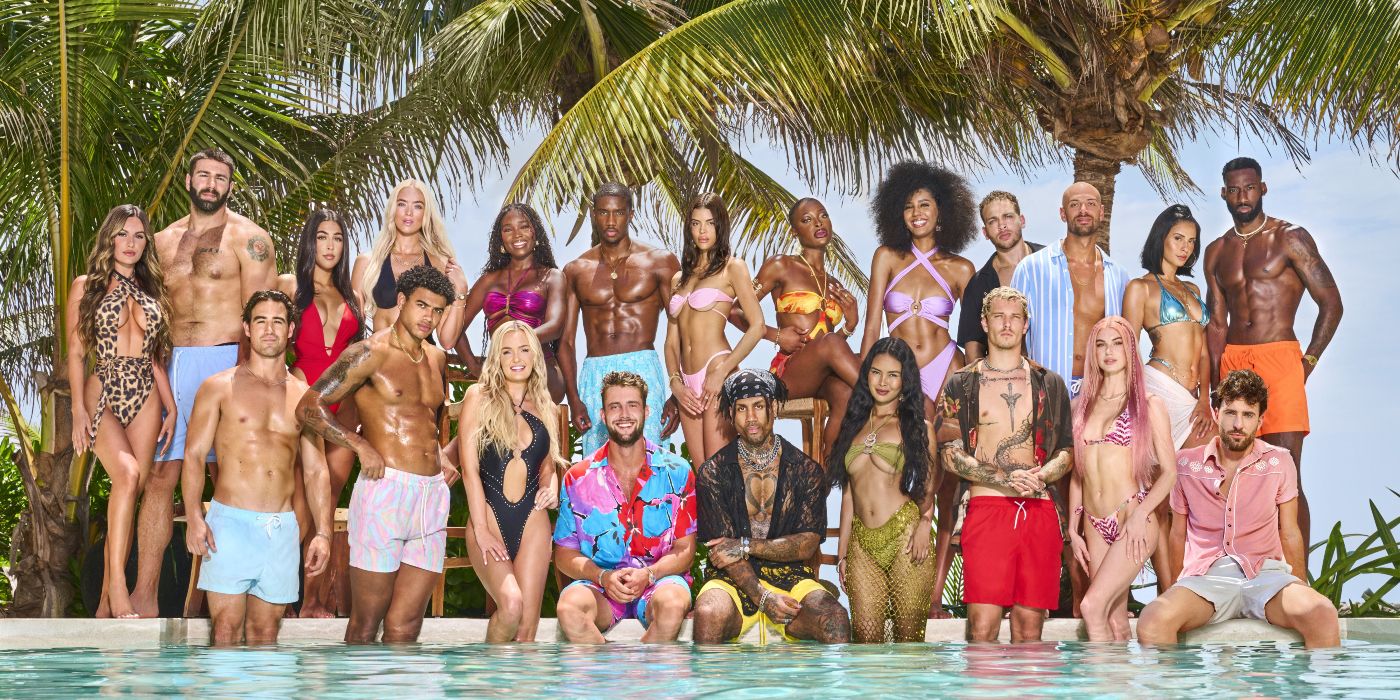 Perfect Match Season 2 cast posing for a cast photo by the pool