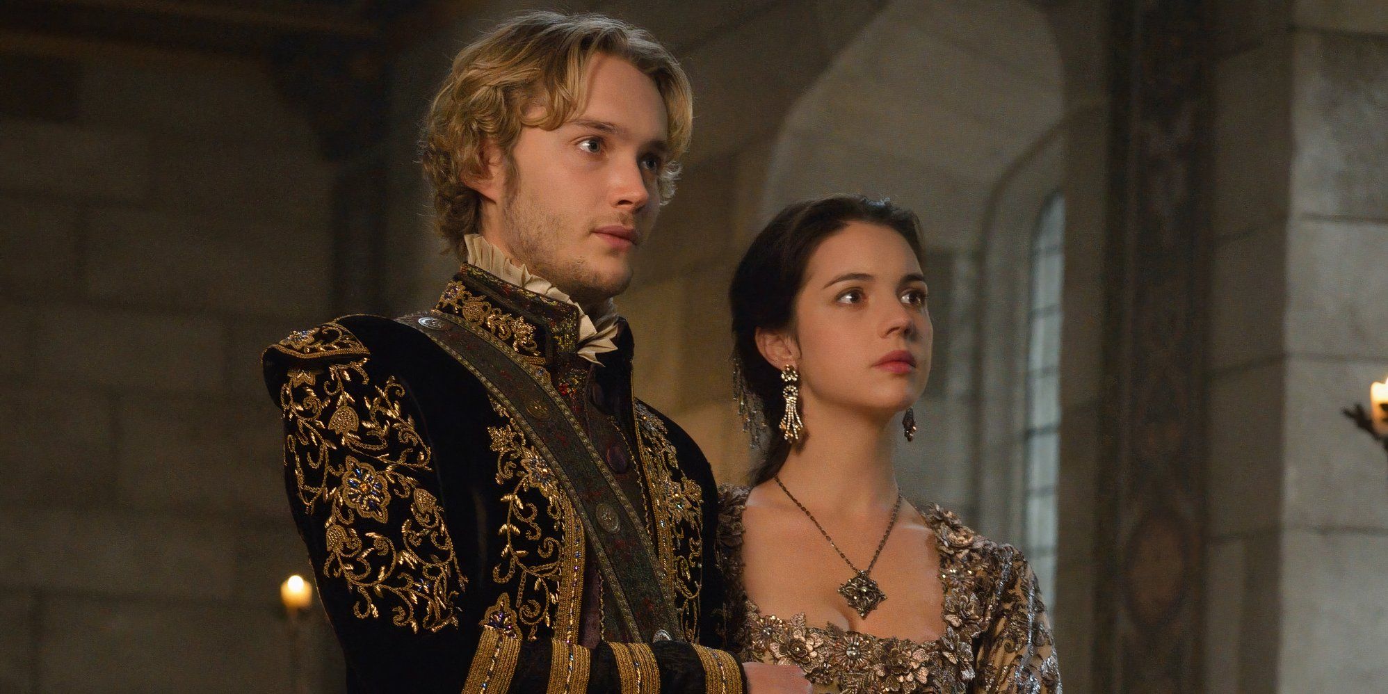 Francis (Toby Regbo) and Mary (Adelaide Kane) arm in arm in Reign