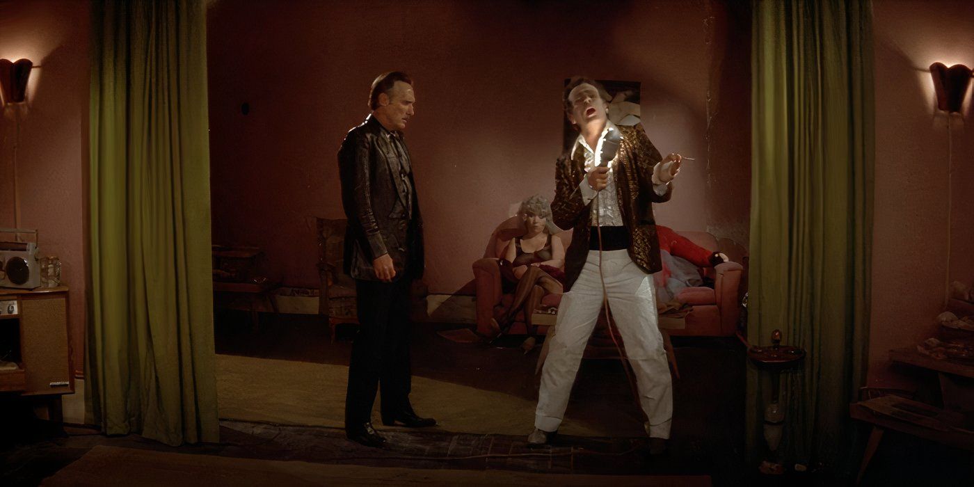 Dennis Hopper and Dean Stockwell in Blue Velvet (1986).