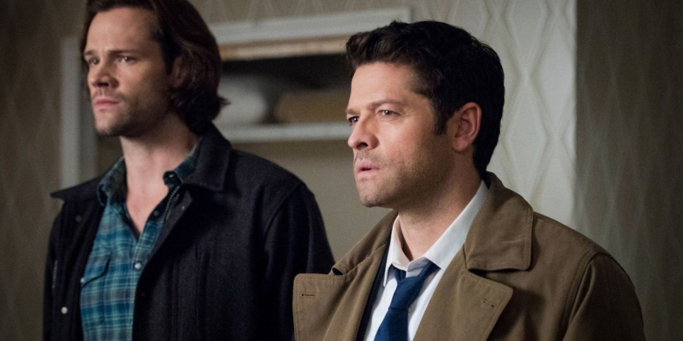 Sam Winchester (Jared Padalecki) stands by Castiel (Misha Collins), both confused, in &lsquo;Supernatural&rsquo;.